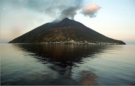 FEUER – die vulkanische Kraft der äolischen Inseln