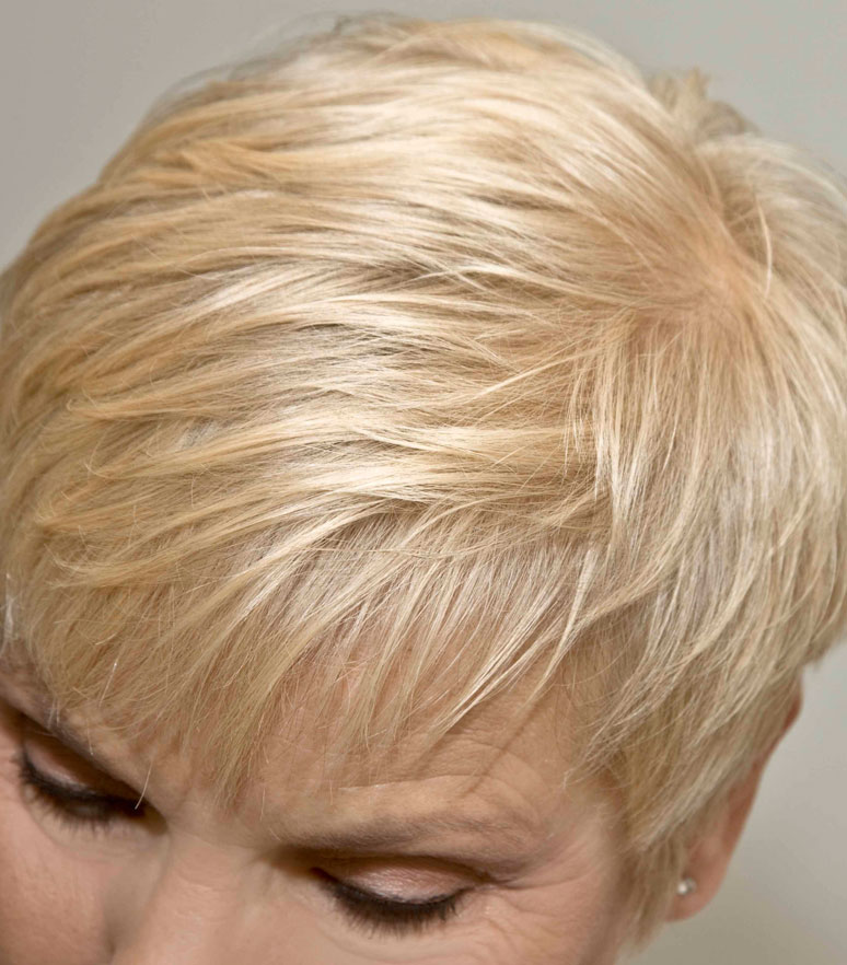 Graue haare blond färben